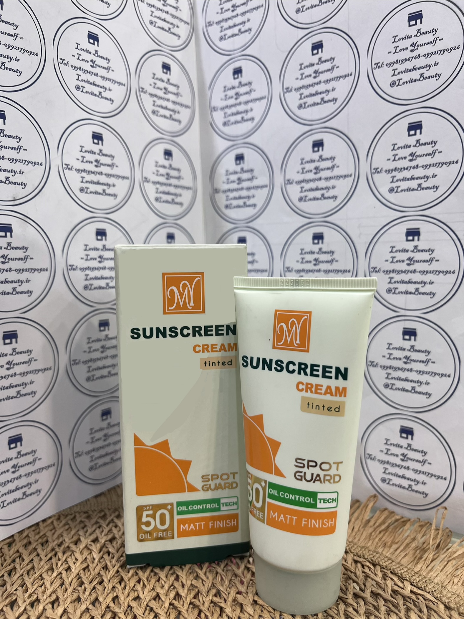 کرم ضد آفتاب رنگی و مات 4 کاره مای مدل اسپات گارد با SPF50 مناسب پوست چرب حجم 50ml