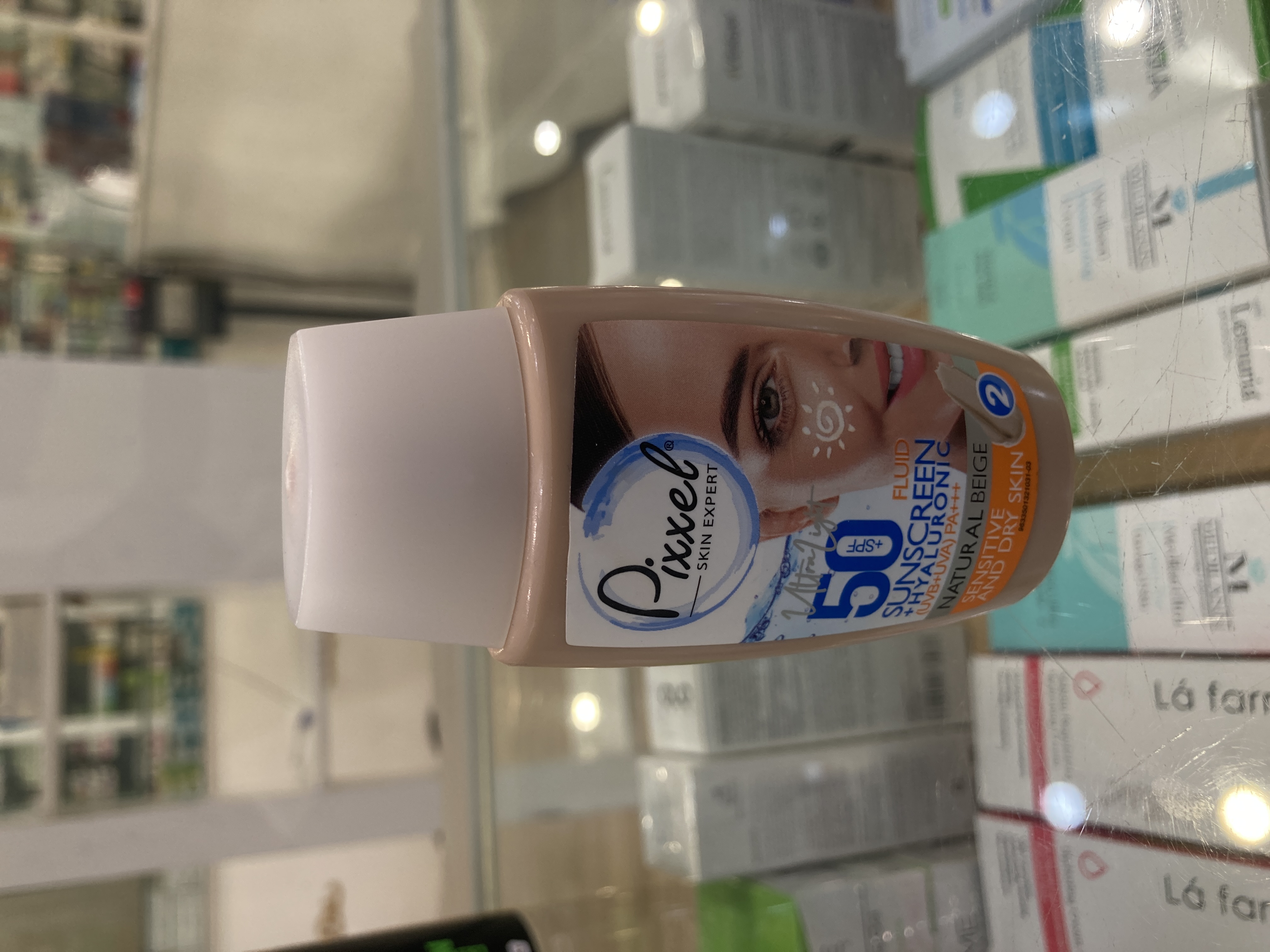 کرم ضد آفتاب رنگی پیکسل با SPF50 مناسب پوست های خشک تا نرمال و حساس با 50 میلی لیتر/بژ طبیعی