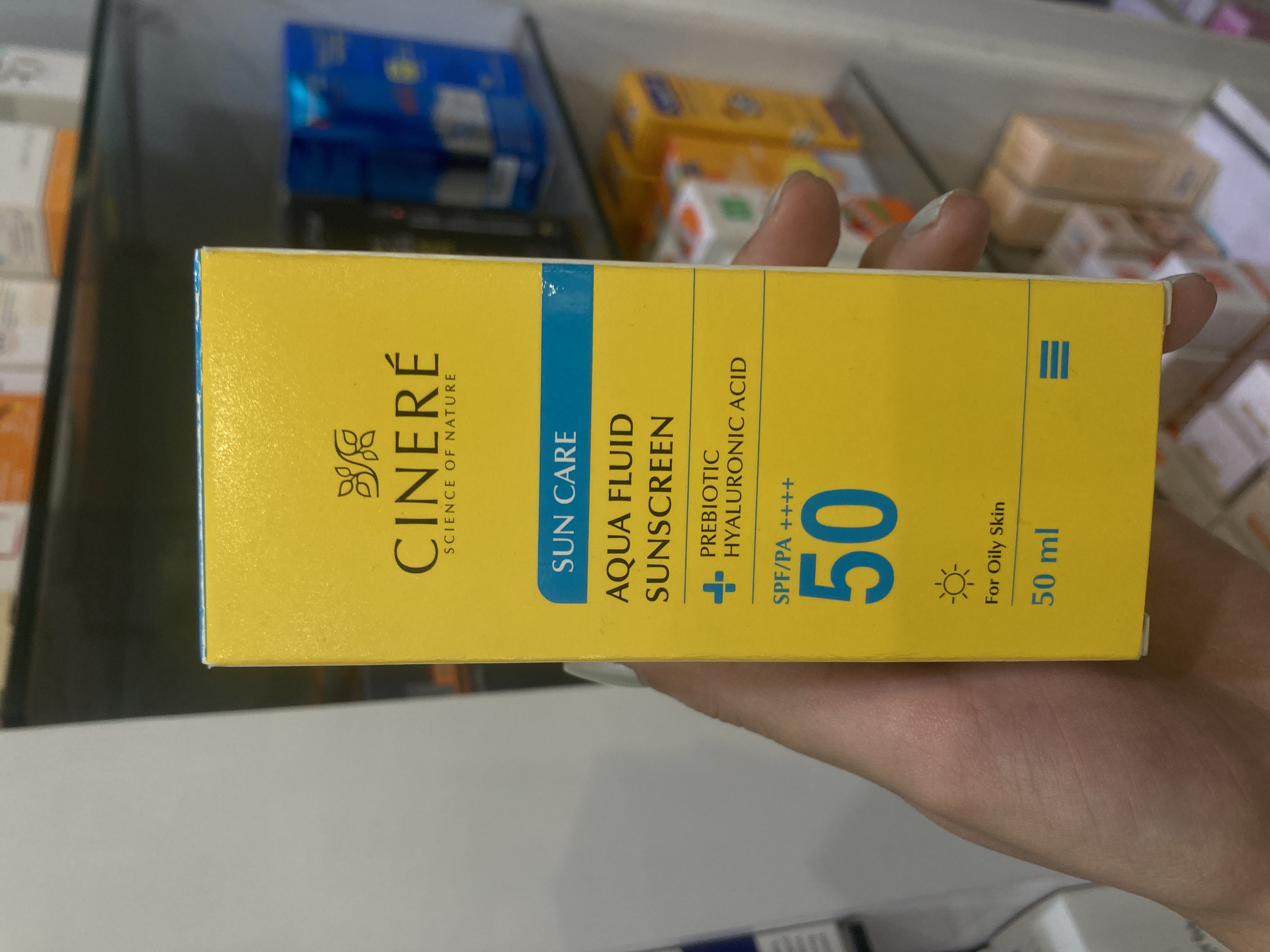 کرم ضد آفتاب فلوئید سینره با SPF50 مناسب همه پوست ها حجم 50 میلی لیتر