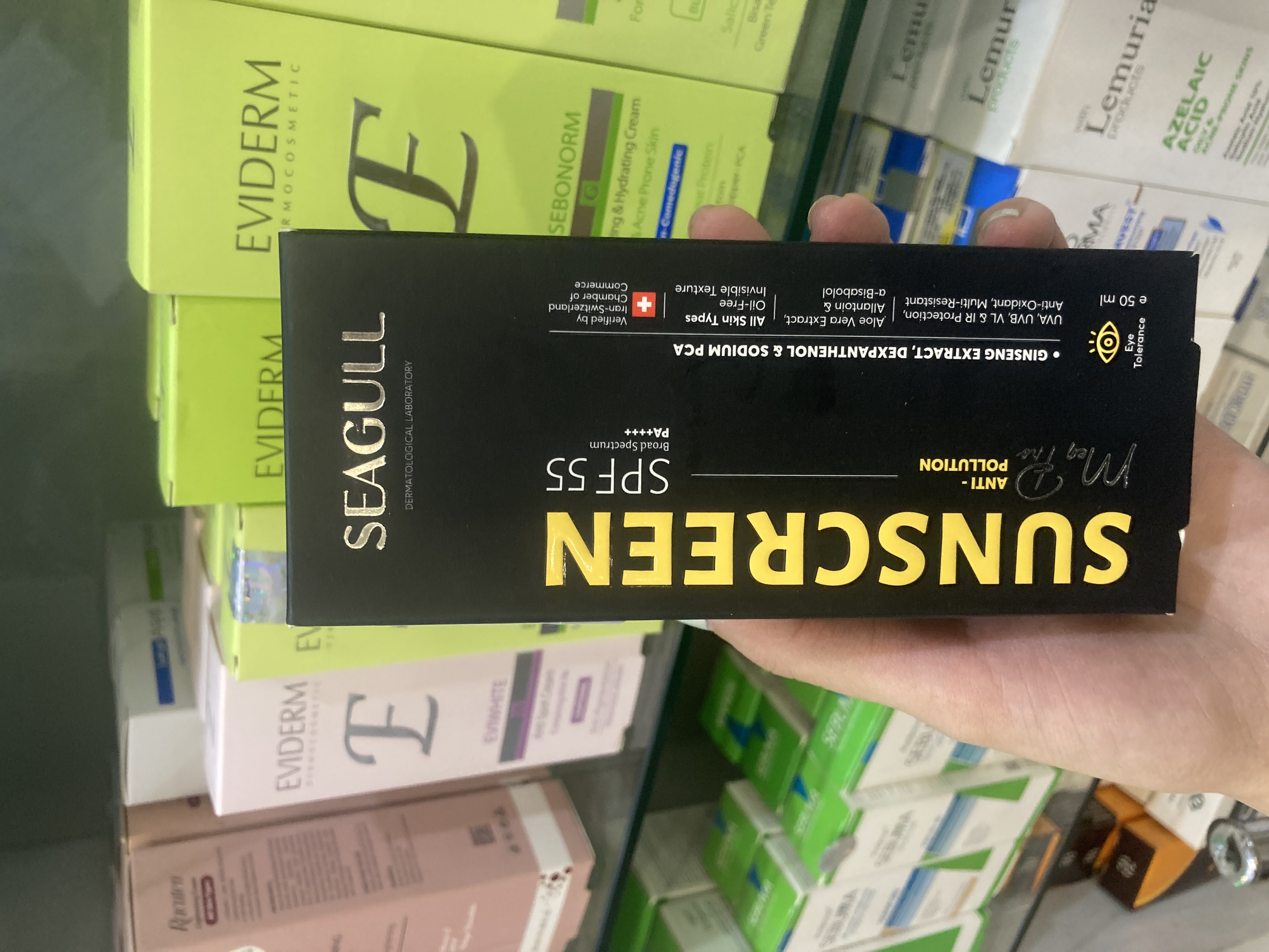 کرم ضد آفتاب فاقد رنگ برای آقایان سی گل با SPF55 مناسب انواع پوست حجم ۵۰ میلی لیتر